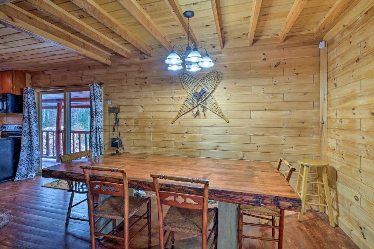 Secluded Johnsburg Retreat With Hot Tub And Fire Pitヴィラ エクステリア 写真
