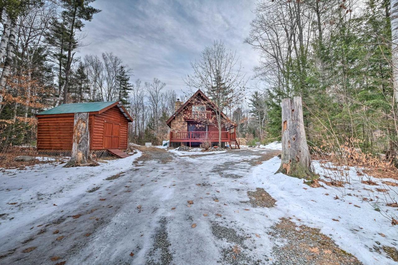 Secluded Johnsburg Retreat With Hot Tub And Fire Pitヴィラ エクステリア 写真